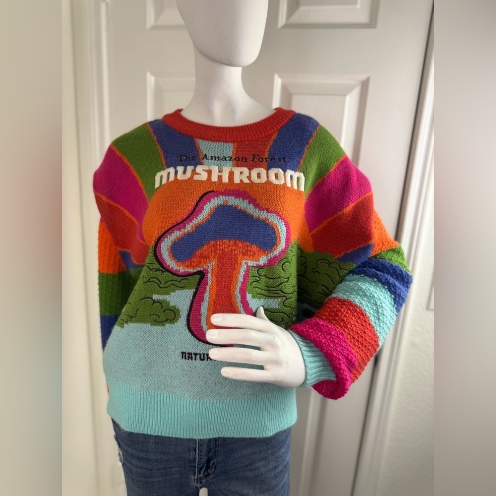 FARM Rio Amazon Mushroom Embroidered Sweater size small